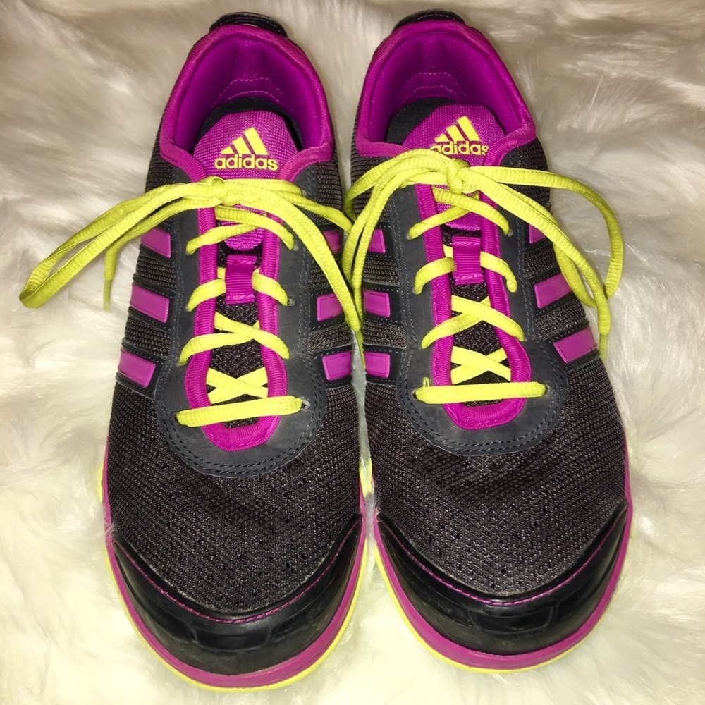AUTHENTIC Women’s Adidas Sneakers (Size 8.5)